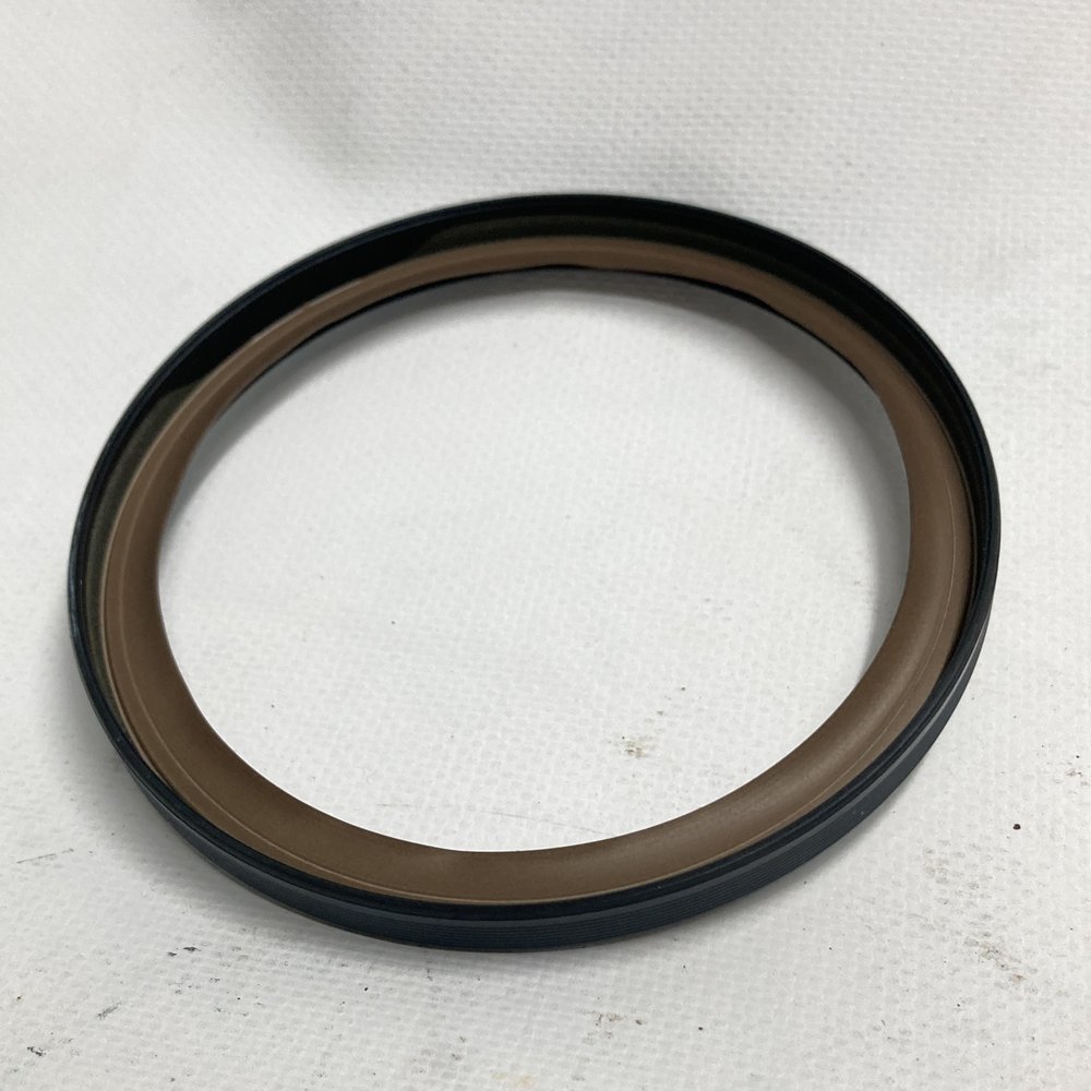 Сальник коленвала задний Sollers Atlant 2.7D - 1002060FE010 Сальник коленвала задний Sollers Atlant 2.7D - 1002060FE010