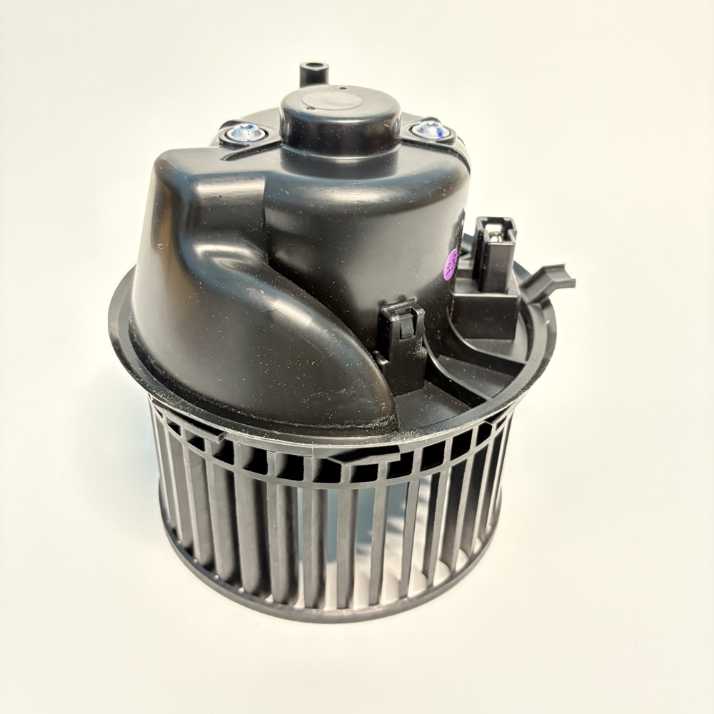 Мотор отпопителя салона Sollers Atlant, JAC Sunray - 8126100R0090F121 Мотор отпопителя салона Sollers Atlant, JAC Sunray - 8126100R0090F121 — изображение 2